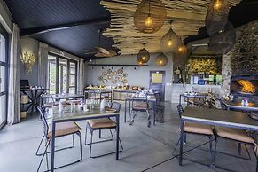 Zulu Rock Lodge - Babanango Game Reserve