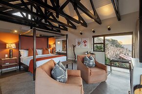 Zulu Rock Lodge - Babanango Game Reserve