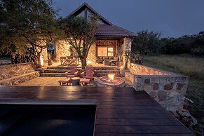Zulu Rock Lodge - Babanango Game Reserve