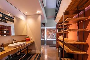 Zulu Rock Lodge - Babanango Game Reserve