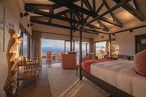 Zulu Rock Lodge - Babanango Game Reserve