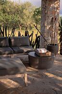 Zulu Rock Lodge - Babanango Game Reserve
