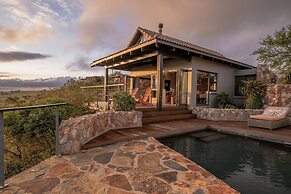 Zulu Rock Lodge - Babanango Game Reserve