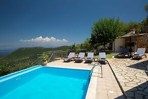 3 Bedroom Peaceful Villa With Sea Views & Pool