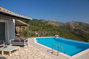Luxury Villa With Stunning Views in Lefkada