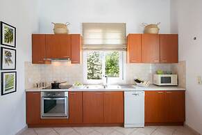 Luxury Villa With Stunning Views in Lefkada