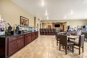 Cobblestone Hotel & Suites - Newport