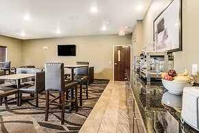 Cobblestone Hotel & Suites - Newport