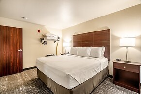 Cobblestone Hotel & Suites - Newport