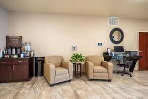 Cobblestone Hotel & Suites - Newport