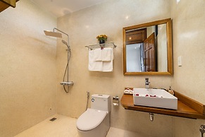 Boat House Riverside Homestay