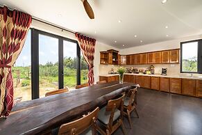 Boat House Riverside Homestay