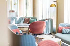 Capri by Fraser Leipzig