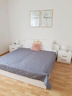 Nicely decorated apartment Neda