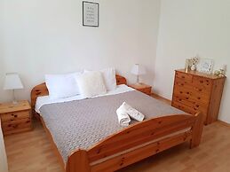 Nicely decorated apartment Neda