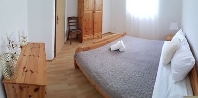 Nicely decorated apartment Neda