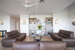 Blue Marine Penthouse