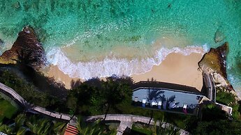 Cupecoy Beach Club