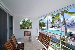 Cupecoy Beach Club