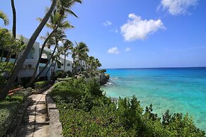 Cupecoy Beach Club