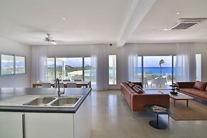 Cupecoy Beach Club
