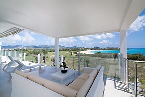 Cupecoy Beach Club