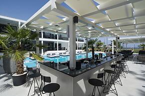 Avaton Luxury Resort