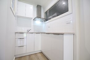Apartments 521