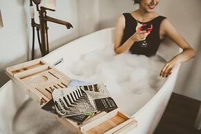 THEE Vijit Lanna by TH District