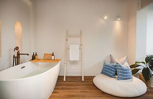 THEE Vijit Lanna by TH District