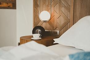 THEE Vijit Lanna by TH District