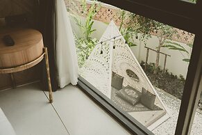 THEE Vijit Lanna by TH District