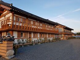 Gyeongju Ran Hanok