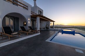 Naxian Sunset Luxury Villas