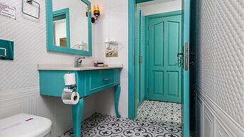 Avlu Alacati Butik Otel