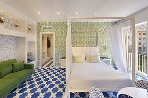 Luxury&Romantic Apartment with Balcony in Sorrento