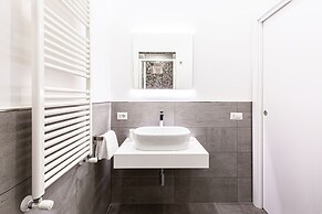 Brand New Apartment with Terrace Solarium & Gym