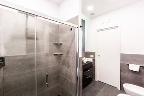 Brand New Apartment with Terrace Solarium & Gym