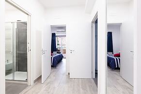 Modern spacious apartment with terrace, balconies, solarium & gym