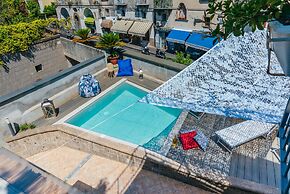 Spacious Villa with Pool