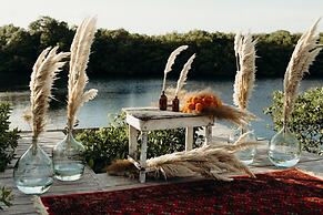 Nativus Glamping & Cenote Tulum