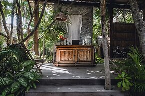 Nativus Glamping & Cenote Tulum