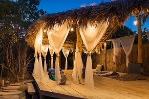 Nativus Glamping & Cenote Tulum