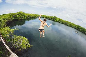 Nativus Glamping & Cenote Tulum