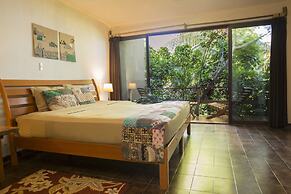 Lagoon Front Suite with Bikes & Kayaks