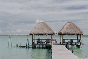 Lagoon Front Suite with Bikes & Kayaks
