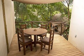 Lagoon Front Suite with Bikes & Kayaks