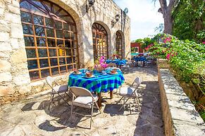 HACIENDA HISTÓRICA Blanca Flor Del Siglo XVI