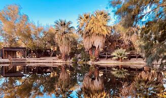 Bubbling Wells Oasis