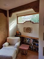 Bubbling Wells Oasis